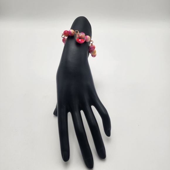 Handmade Pink and Gold Beaded Bracelet with Charm - Picture 4 of 4